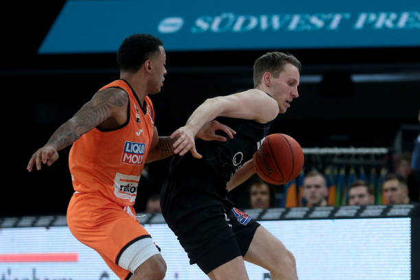 力量凝聚在 力量凝聚在